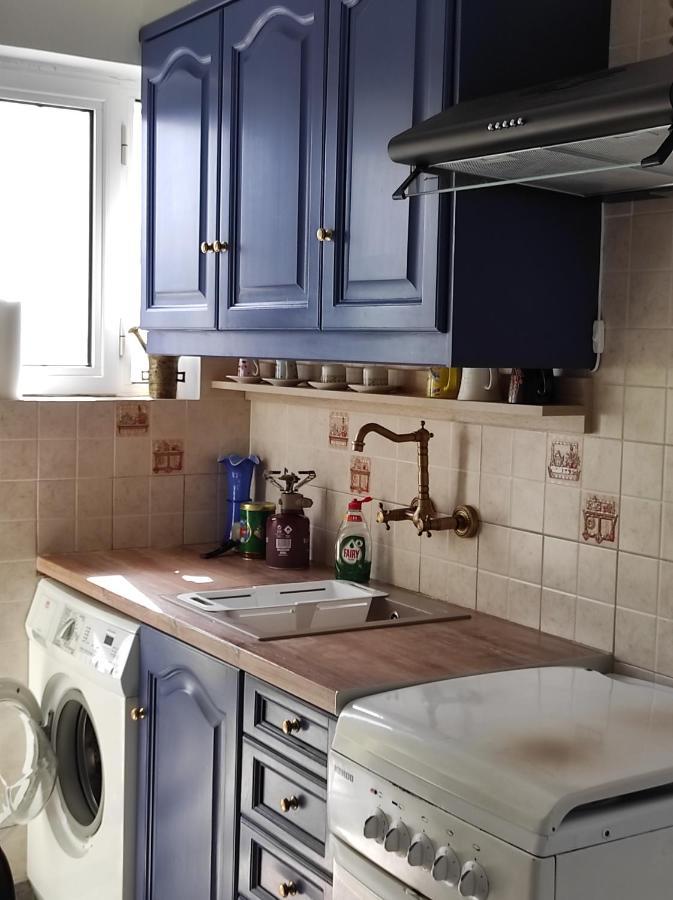 Krokos House ألفيريون المظهر الخارجي الصورة