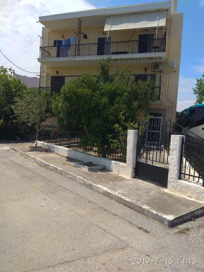 Krokos House ألفيريون المظهر الخارجي الصورة